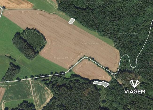 Prodej podílu pole, Služátky, 1189 m2