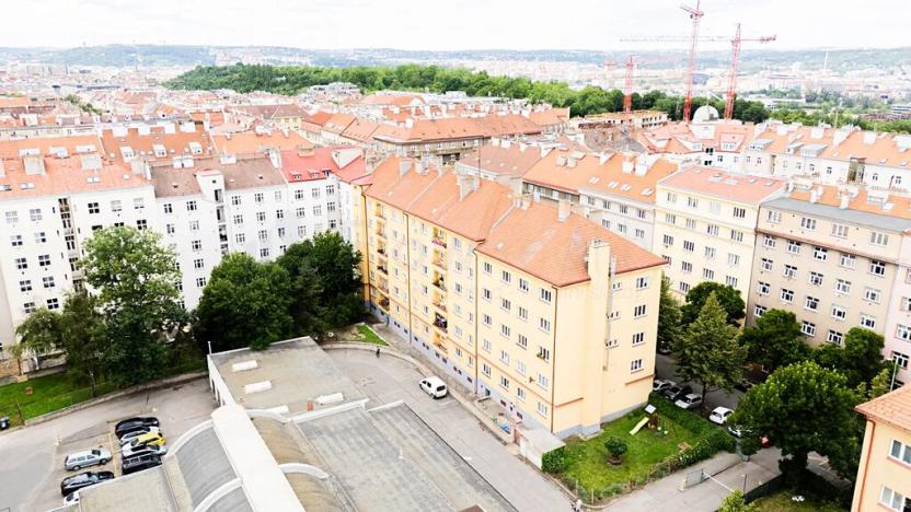 Prodej bytu 2+1, Praha - Žižkov, Biskupcova, 72 m2