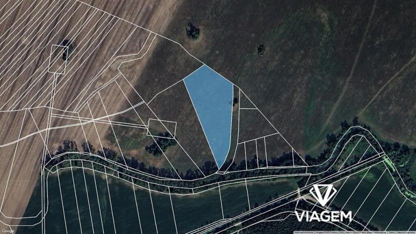 Prodej podílu pole, Týnec, 810 m2