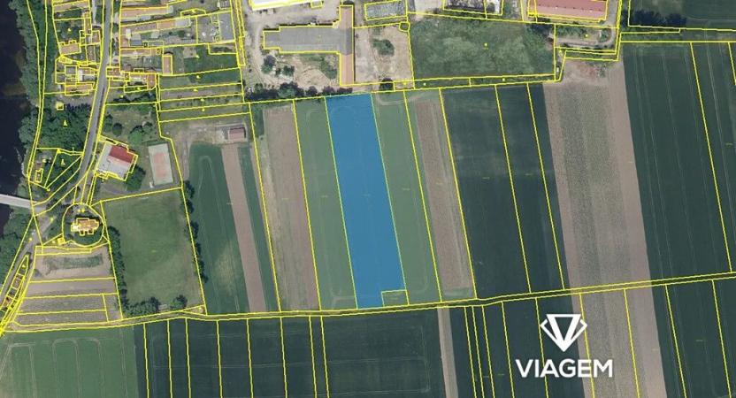 Prodej podílu pole, Křesín, 1016 m2