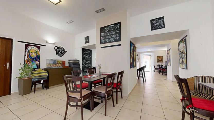 Prodej obchodního prostoru, Chrudim, Resselovo náměstí, 121 m2