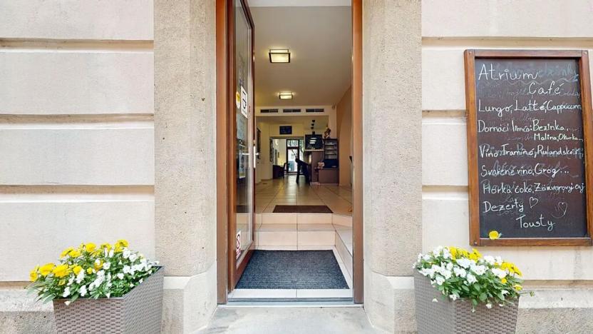 Prodej obchodního prostoru, Chrudim, Resselovo náměstí, 121 m2