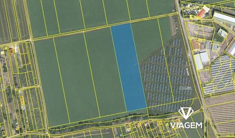 Prodej podílu pole, Znojmo, 2566 m2