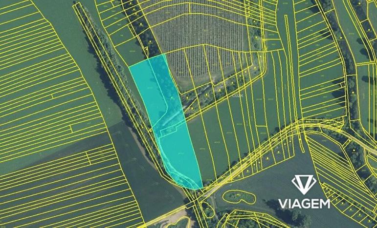 Prodej podílu pole, Uherčice, 2451 m2