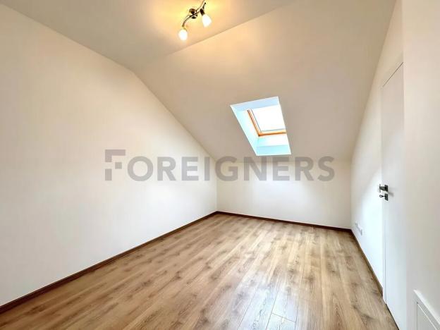 Pronájem rodinného domu, Praha, 159 m2