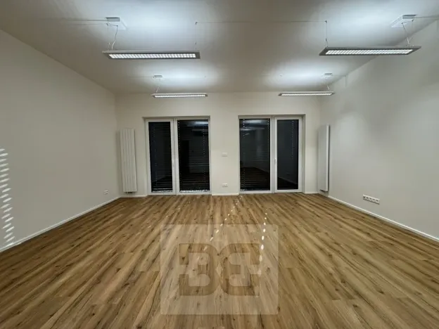 Pronájem kanceláře, Brno, Komárovská, 50 m2