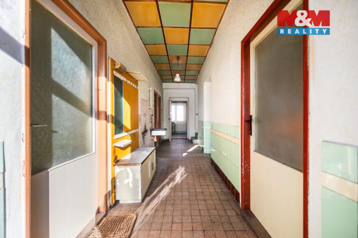 Prodej rodinného domu, Běštín, 285 m2