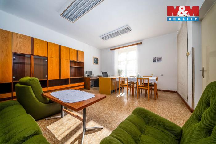 Prodej kanceláře, Oskořínek, Družstevní, 850 m2