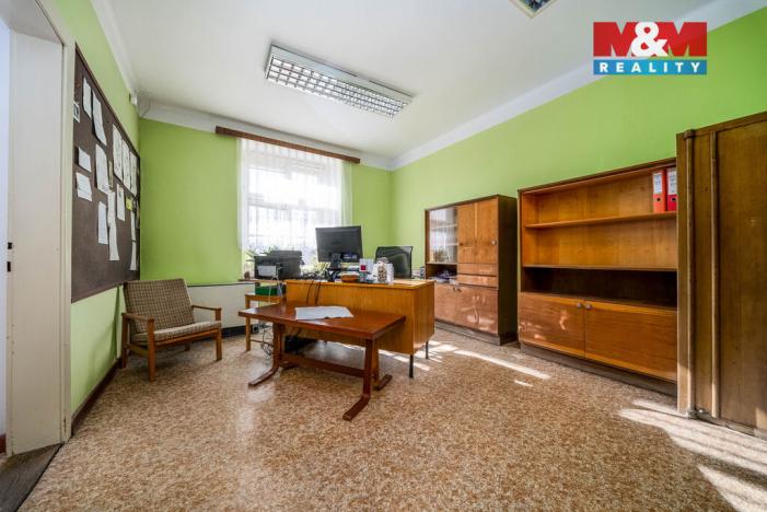 Prodej kanceláře, Oskořínek, Družstevní, 850 m2