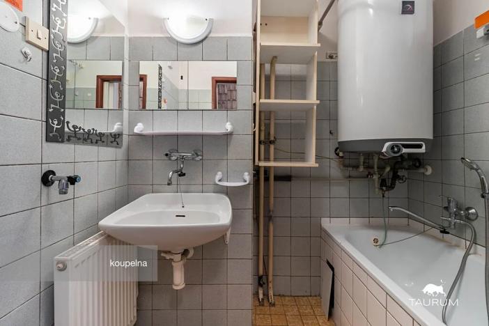 Prodej bytu 2+1, Janovice nad Úhlavou, Sídliště, 79 m2