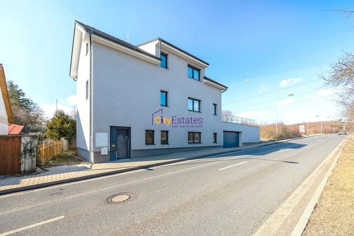 Prodej rodinného domu, Praha - Šeberov, K Hrnčířům, 325 m2