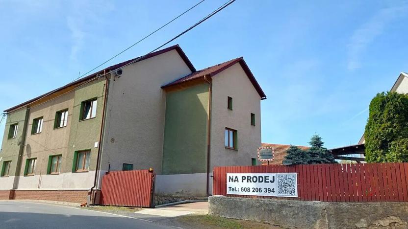 Prodej komerční nemovitosti, Borotice, 282 m2