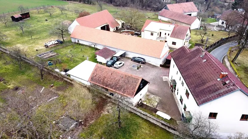 Prodej komerční nemovitosti, Borotice, 282 m2