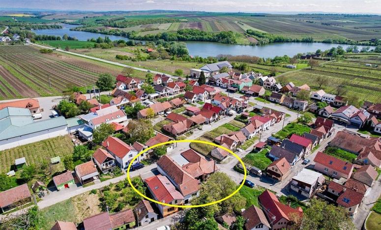 Prodej komerční, Velké Bílovice, 508 m2