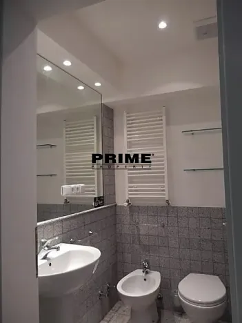 Pronájem bytu 3+1, Praha - Malá Strana, Hroznová, 73 m2