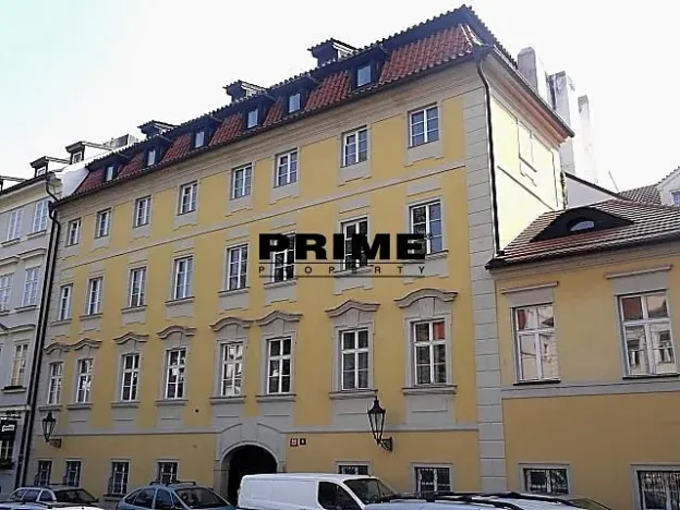 Pronájem bytu 3+1, Praha - Malá Strana, Hroznová, 73 m2