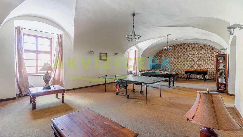 Prodej ubytování, Čechtice, nám. Dr. Tyrše, 1672 m2