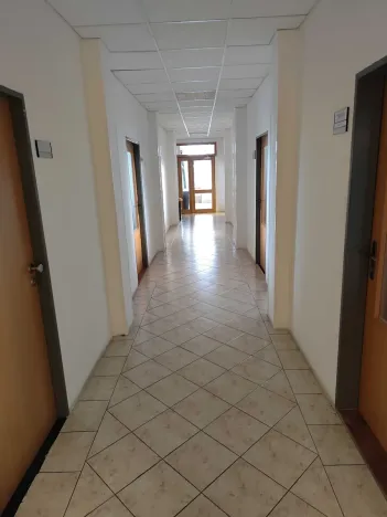 Pronájem kanceláře, Kolín, Plynárenská, 167 m2