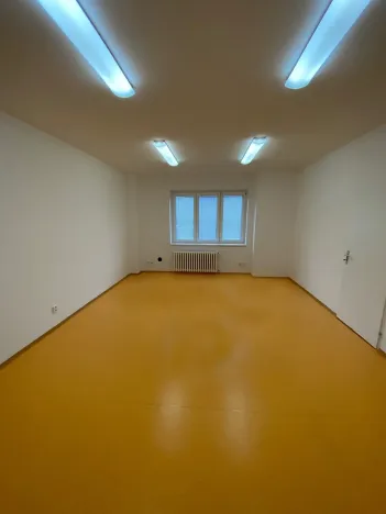 Pronájem kanceláře, Praha - Horní Počernice, Bystrá, 22 m2