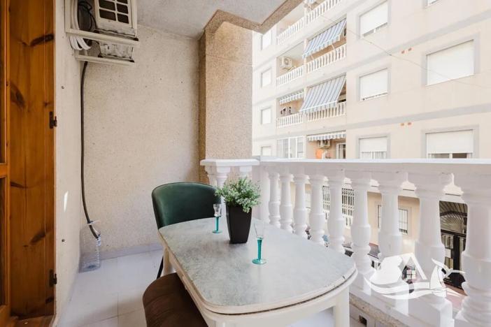 Prodej bytu 3+kk, Torrevieja, Španělsko, 48 m2