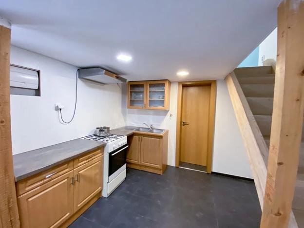 Pronájem bytu 2+kk, Brno, Břeclavská, 40 m2