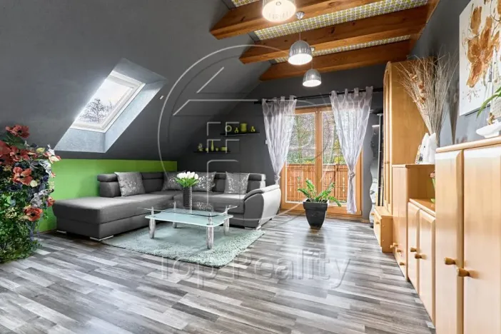 Prodej rodinného domu, Ostrov, 210 m2