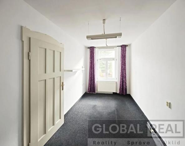 Pronájem kanceláře, Jihlava, Fibichova, 47 m2