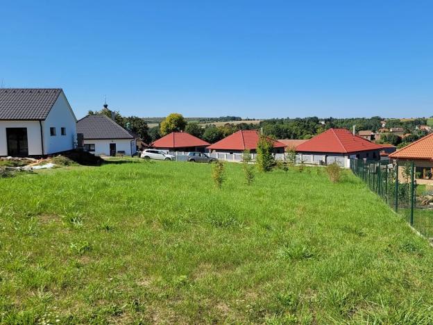 Prodej pozemku pro bydlení, Knovíz, 1033 m2
