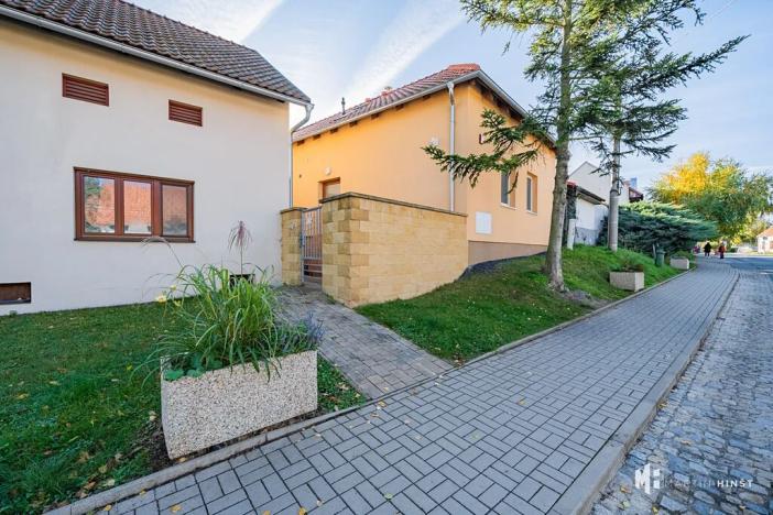Pronájem bytu 2+kk, Zlonín, Hlavní, 50 m2