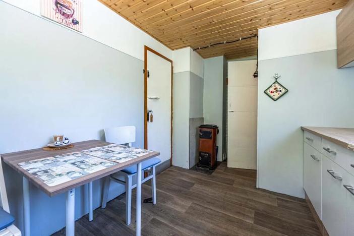 Prodej chaty, Černolice, V Dolečku, 28 m2