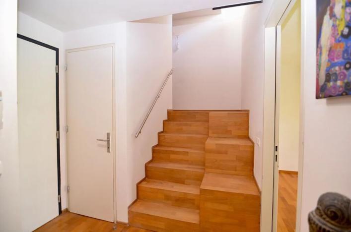 Prodej kanceláře, Praha - Karlín, Šaldova, 194 m2