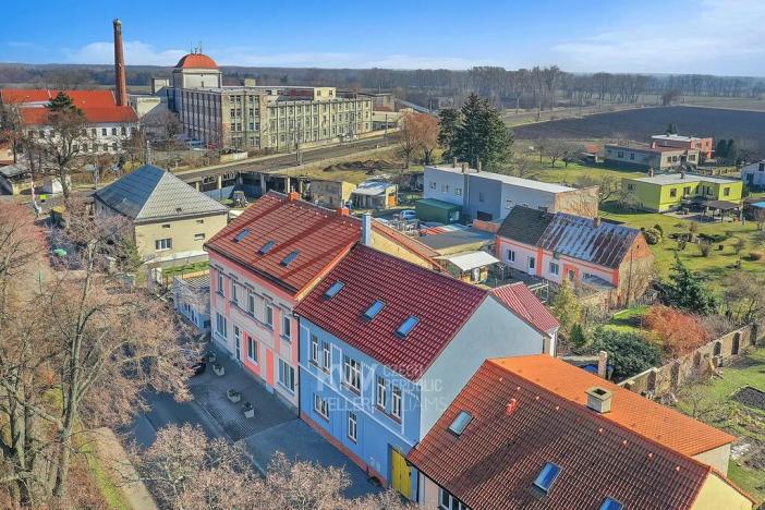 Pronájem rodinného domu, Velim, Palackého, 270 m2