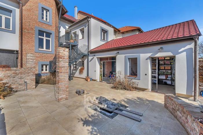 Pronájem rodinného domu, Velim, Palackého, 270 m2