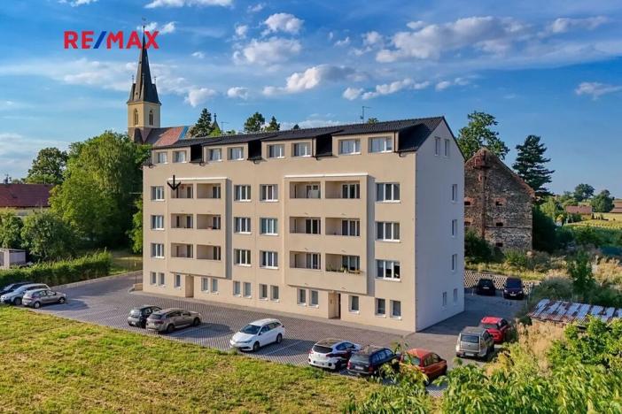 Prodej bytu 2+1, Lošany, 51 m2