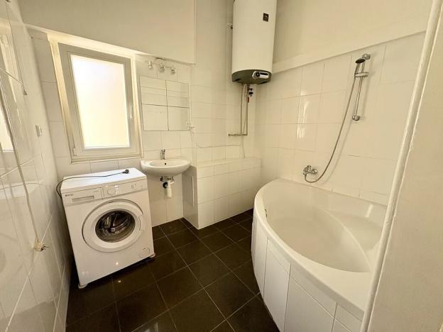 Pronájem bytu 2+1, Praha - Nové Město, Ostrovní, 73 m2