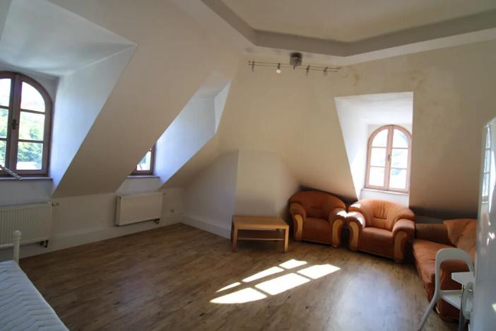 Pronájem bytu 2+1, Karlovy Vary, Pod Jelením skokem, 59 m2