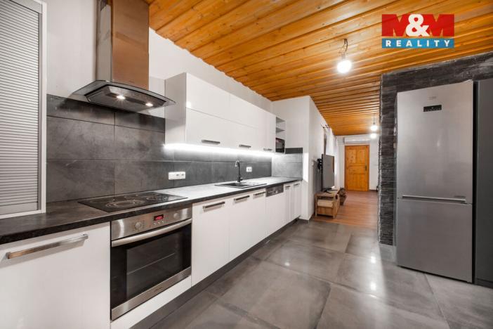 Prodej rodinného domu, Polička - Lezník, 260 m2