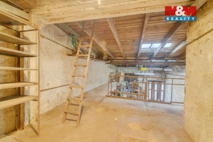 Prodej rodinného domu, Karlovy Vary - Dvory, Chebská, 203 m2