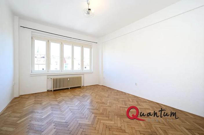 Pronájem bytu 1+kk, Praha - Holešovice, Veverkova, 29 m2