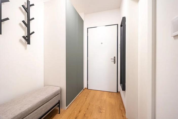 Pronájem bytu 1+kk, Praha - Horní Měcholupy, Milánská, 35 m2