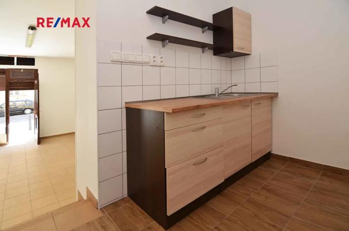 Pronájem obchodního prostoru, Praha - Bubeneč, Veletržní, 60 m2