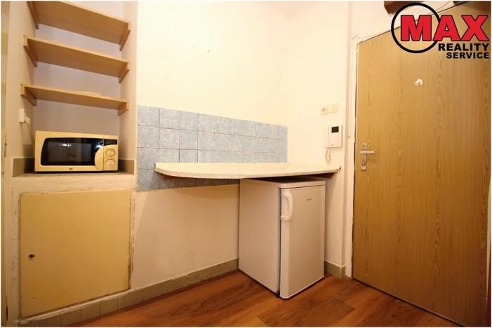 Pronájem bytu 1+kk, Praha - Holešovice, U měšťanského pivovaru, 25 m2