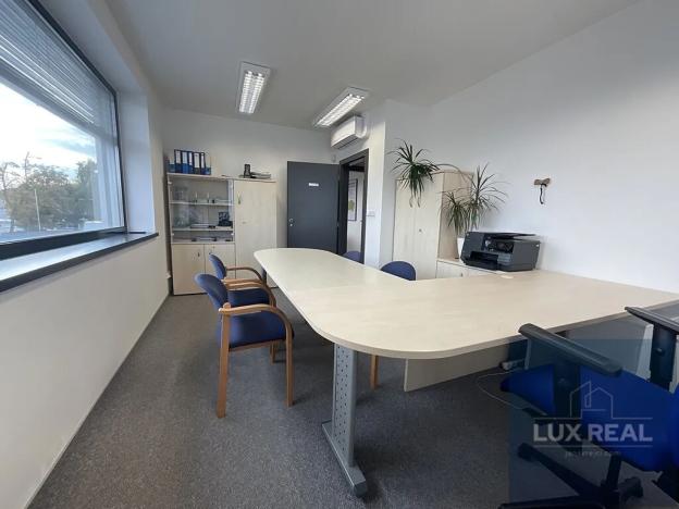 Pronájem kanceláře, Brno, Úlehlova, 110 m2