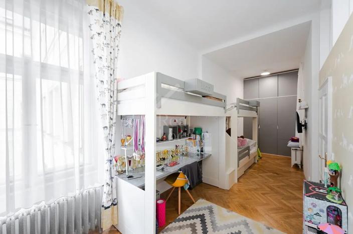 Prodej bytu 3+1, Praha - Nové Město, Soukenická, 107 m2