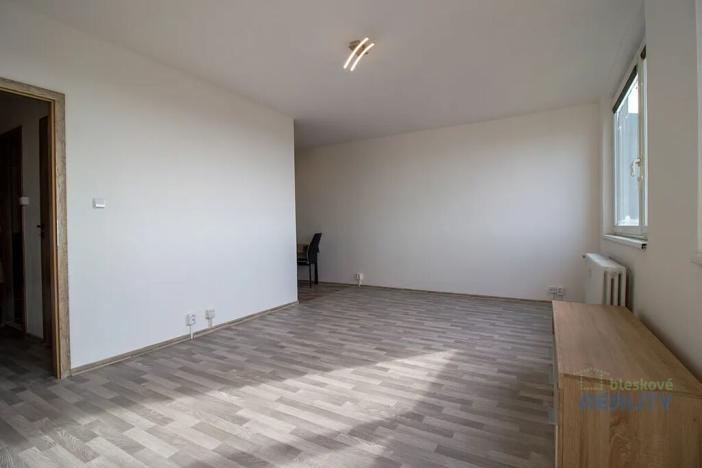 Pronájem bytu 1+kk, Praha - Černý Most, Doležalova, 34 m2