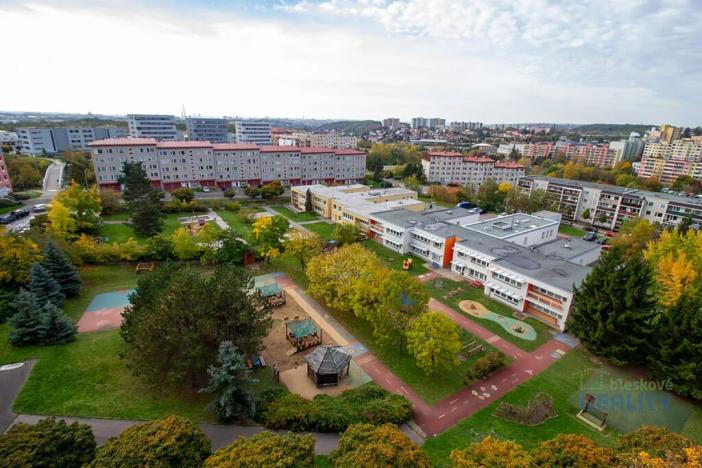 Pronájem bytu 1+kk, Praha - Černý Most, Doležalova, 34 m2