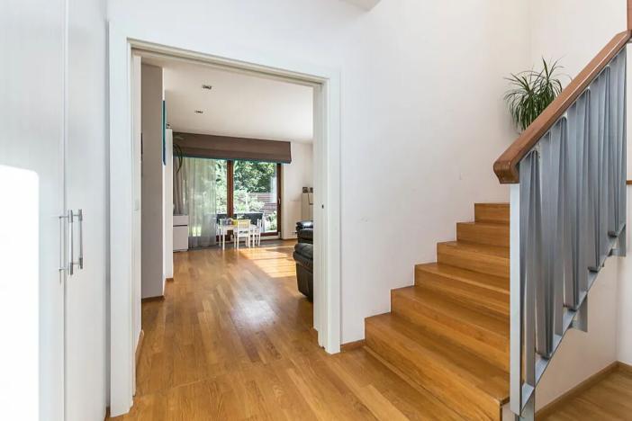 Pronájem vily, Statenice, 180 m2