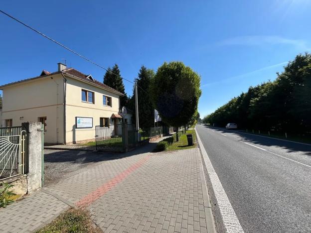 Pronájem kanceláře, Ivanovice na Hané, Rostislavova, 156 m2