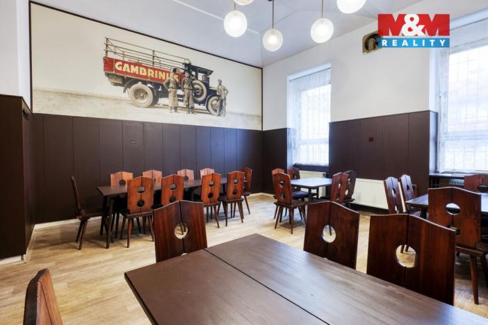 Pronájem obchodního prostoru, Klatovy - Klatovy III, Nádražní, 100 m2