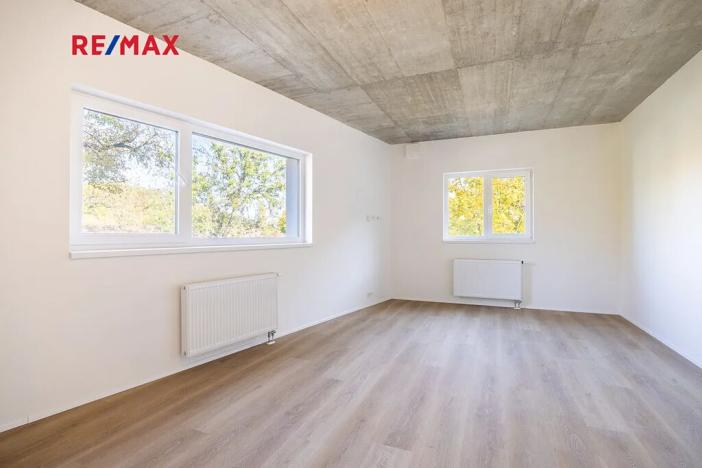 Prodej bytu 2+kk, Praha - Hrdlořezy, Českobrodská, 57 m2